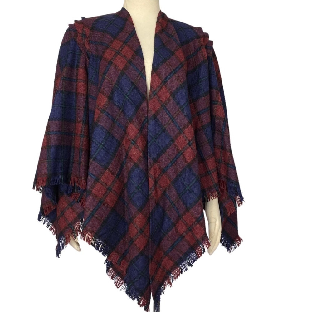 Branigan Irish vintage cape